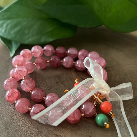 Set of 2 marbled blush colored glass beads stretch bracelets, with heart bag!💜💗💕 - Picture 1 of 5